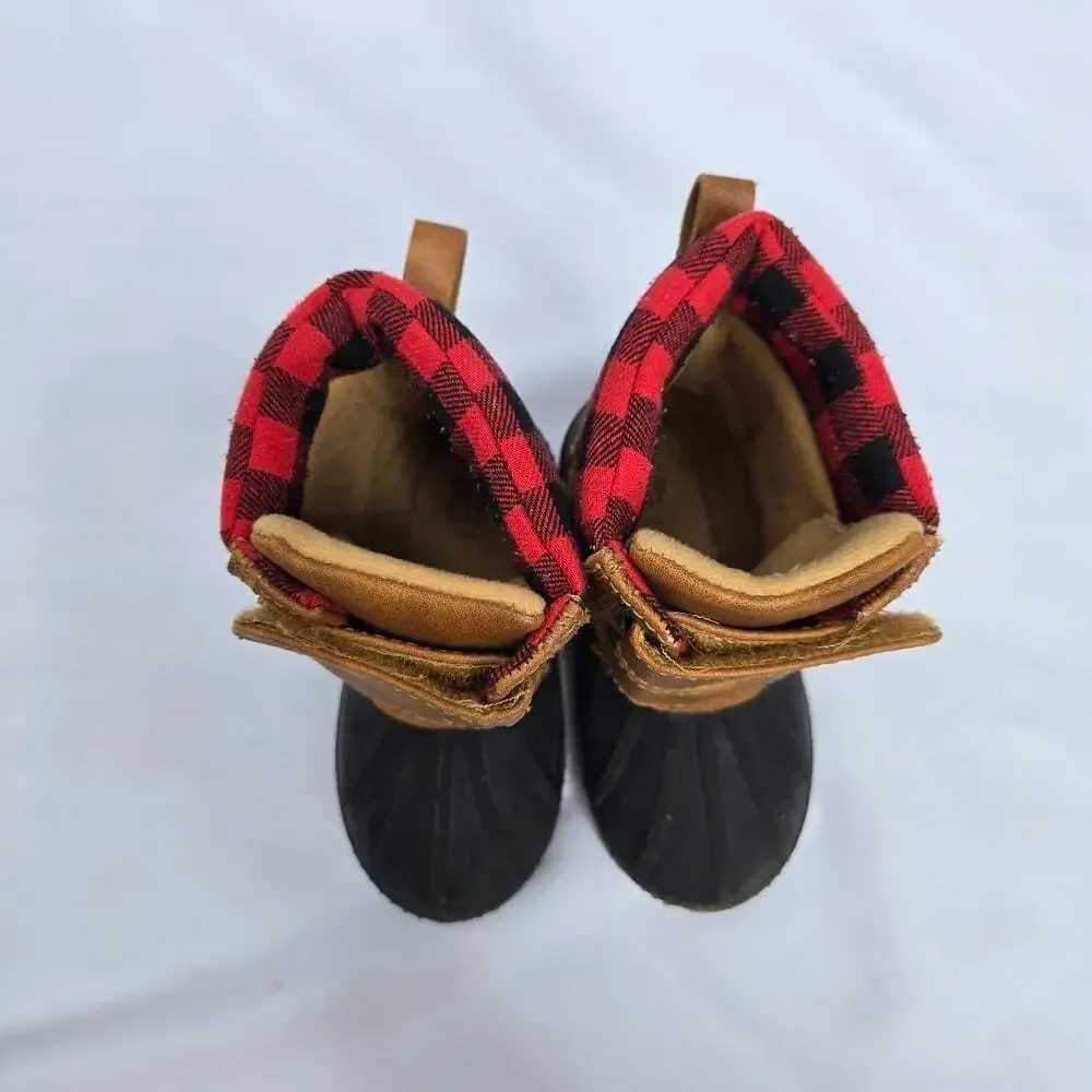 Gap Kids Tan and Black Winter Duck Boots Size 7/8